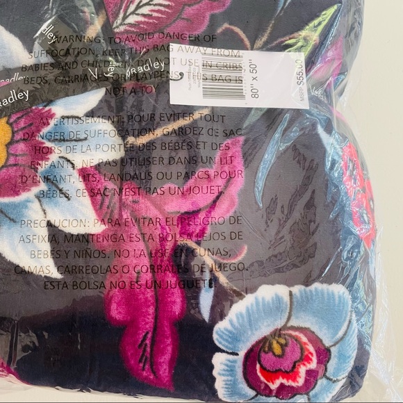 Vera Bradley Mayfair In Bloom Plush Throw Blanket - Picture 4 of 6